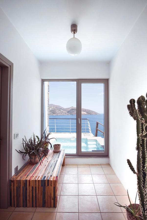 Villa Aiolos: Above The Sea, Within Agios Nikolaos Exterior foto