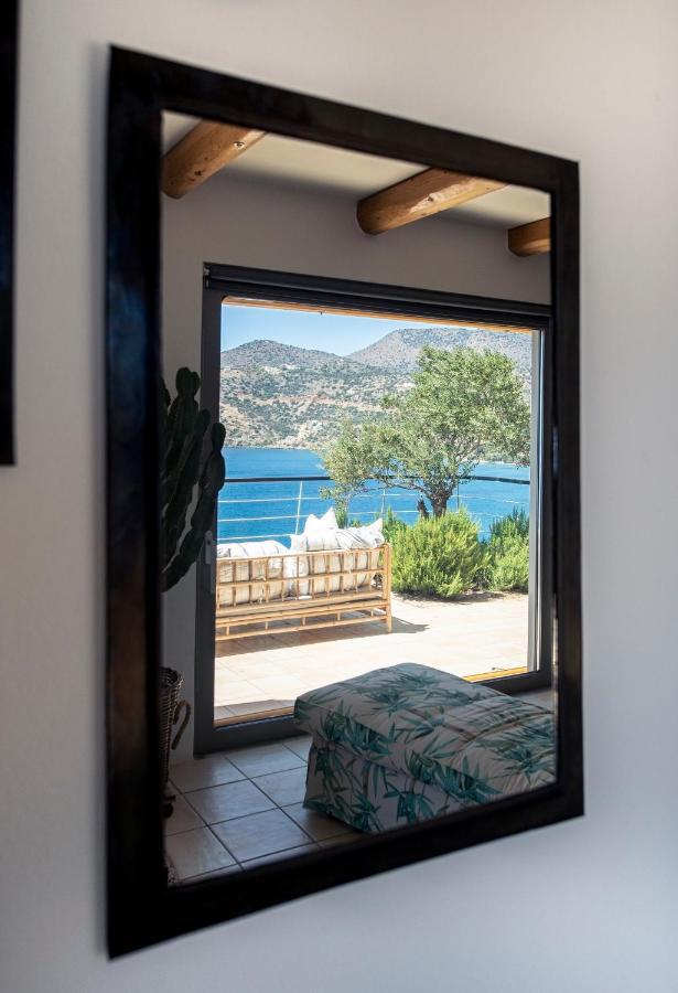 Villa Aiolos: Above The Sea, Within Agios Nikolaos Exterior foto